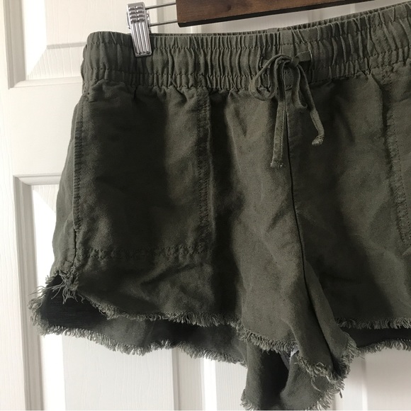 Express olive green linen blend drawstring cutoff shorts - Picture 4 of 7